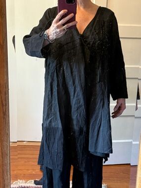 Relaxed and embellished Black Longline linen Coat - Women's
